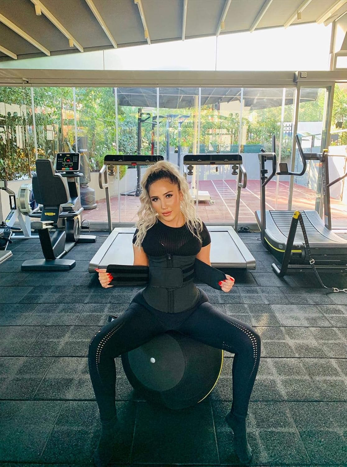 Waist Trainer for Women, Latex Waist Cincher Corset with Zipper, Tummy Control Shapewear Belt for Workout, Red, M